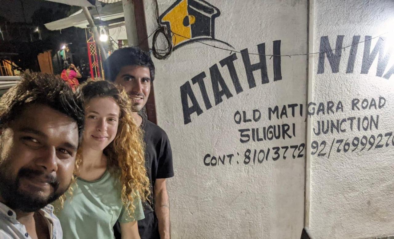 Atathi Niwas Guest House For Backpackers And Travellers Siliguri Esterno foto