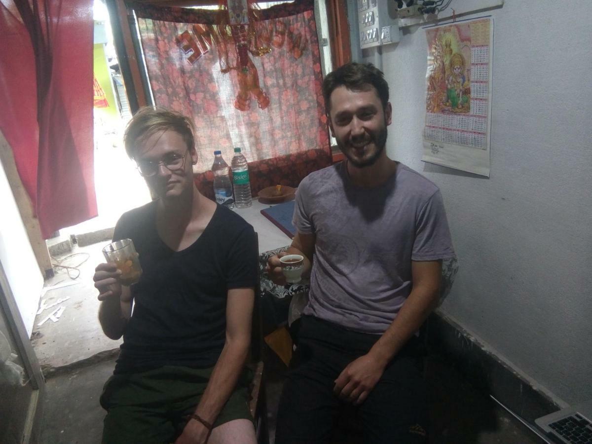 Atathi Niwas Guest House For Backpackers And Travellers Siliguri Esterno foto