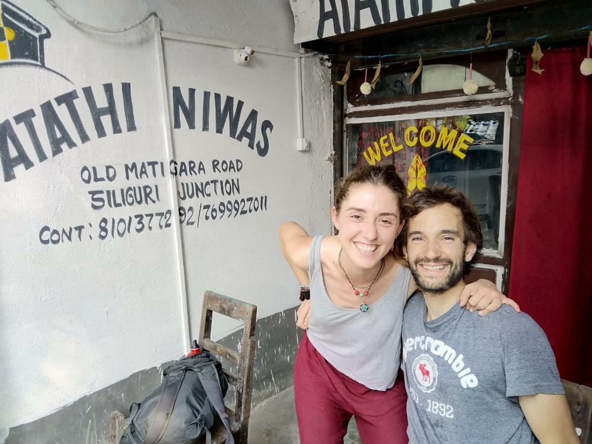 Atathi Niwas Guest House For Backpackers And Travellers Siliguri Esterno foto