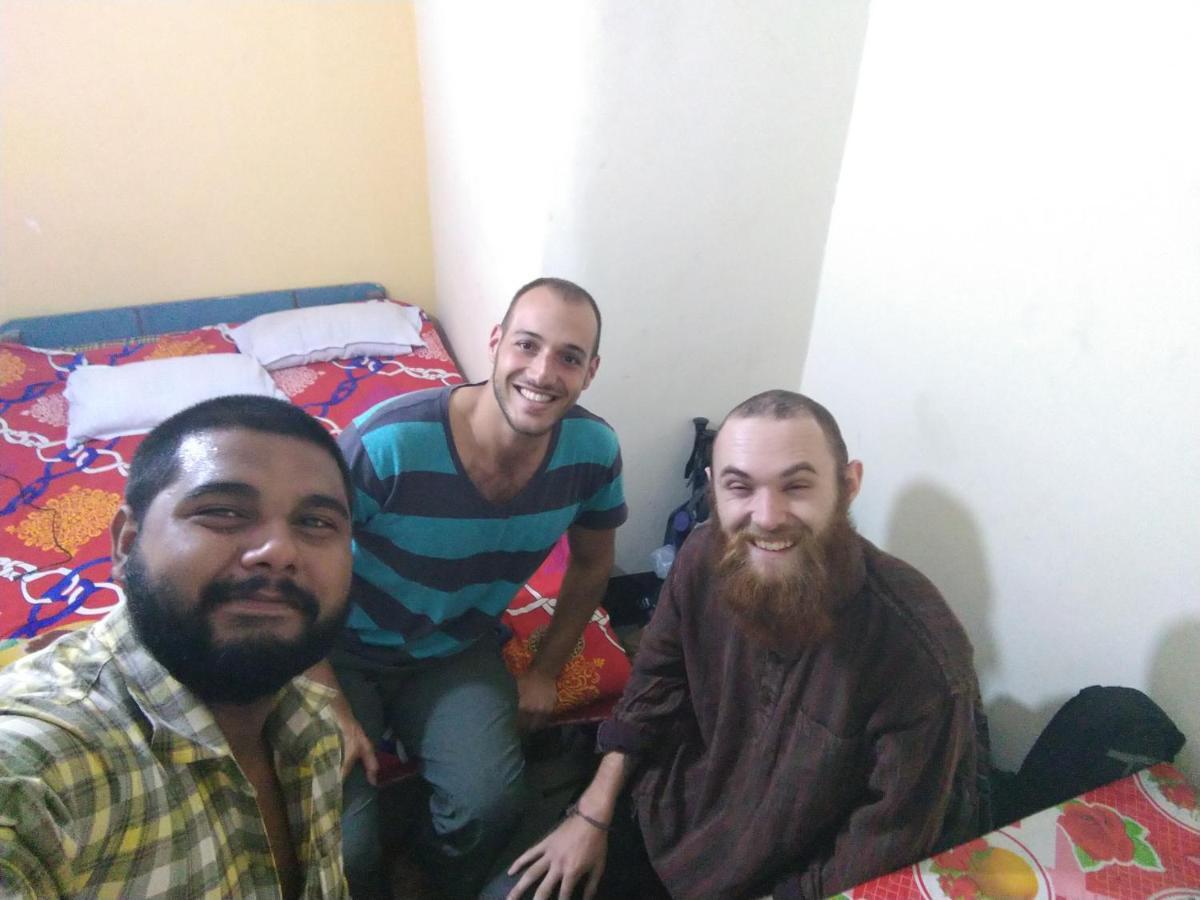 Atathi Niwas Guest House For Backpackers And Travellers Siliguri Esterno foto