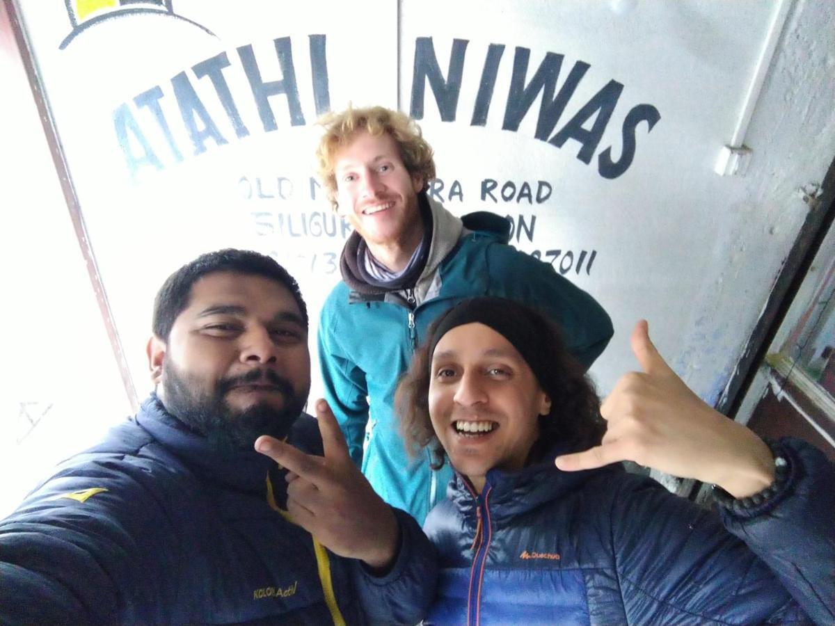 Atathi Niwas Guest House For Backpackers And Travellers Siliguri Esterno foto